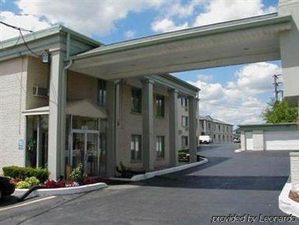 Budgetel Inn And Suites - Glen Ellyn Exterior photo