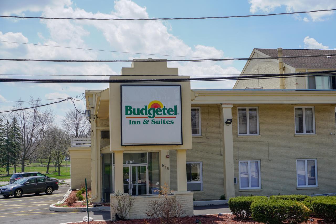 Budgetel Inn And Suites - Glen Ellyn Exterior photo